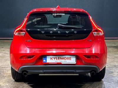 2018 Volvo V40