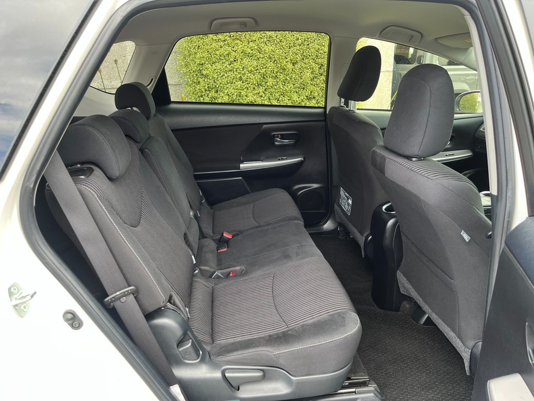 2020 Toyota Prius Alpha