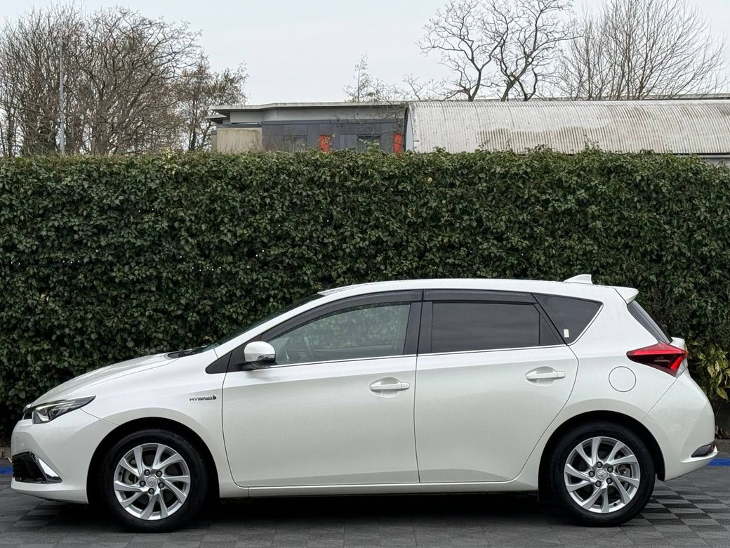 2016 Toyota Auris