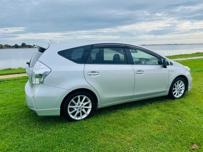 2014 Toyota Prius Alpha