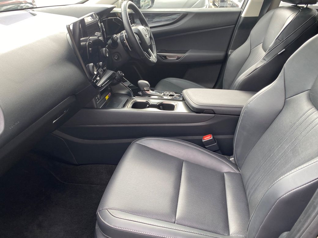 2024 Lexus NX 450H+