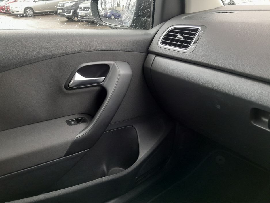 2014 Volkswagen Polo