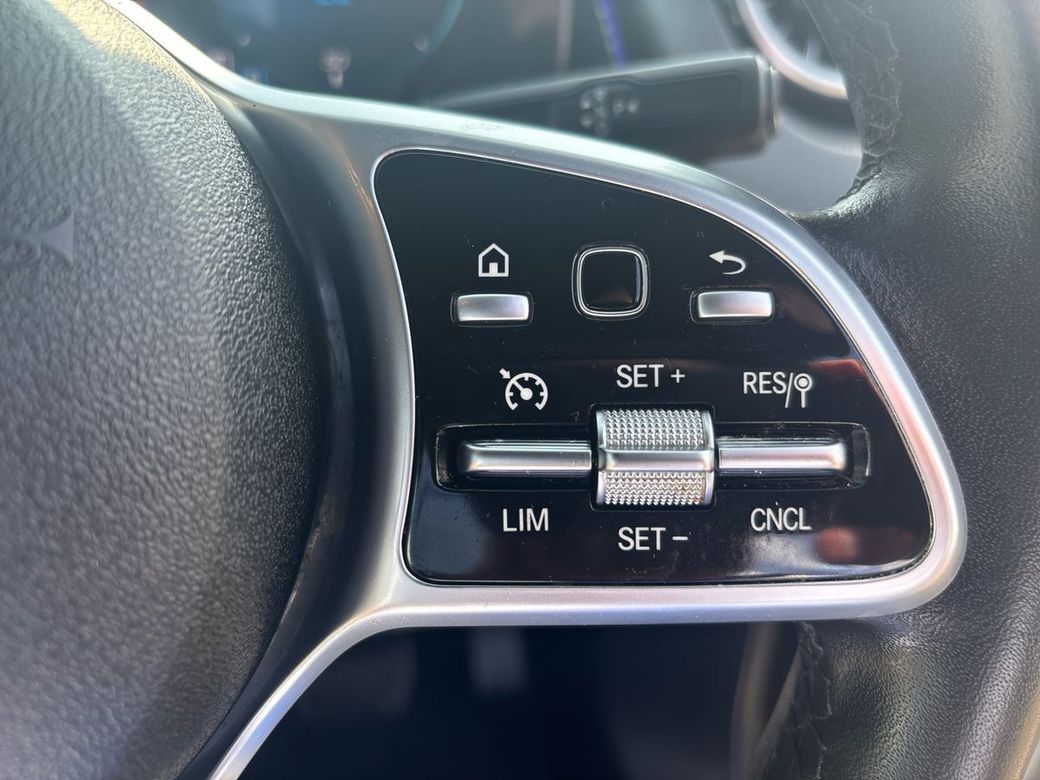 2023 Mercedes-Benz EQB