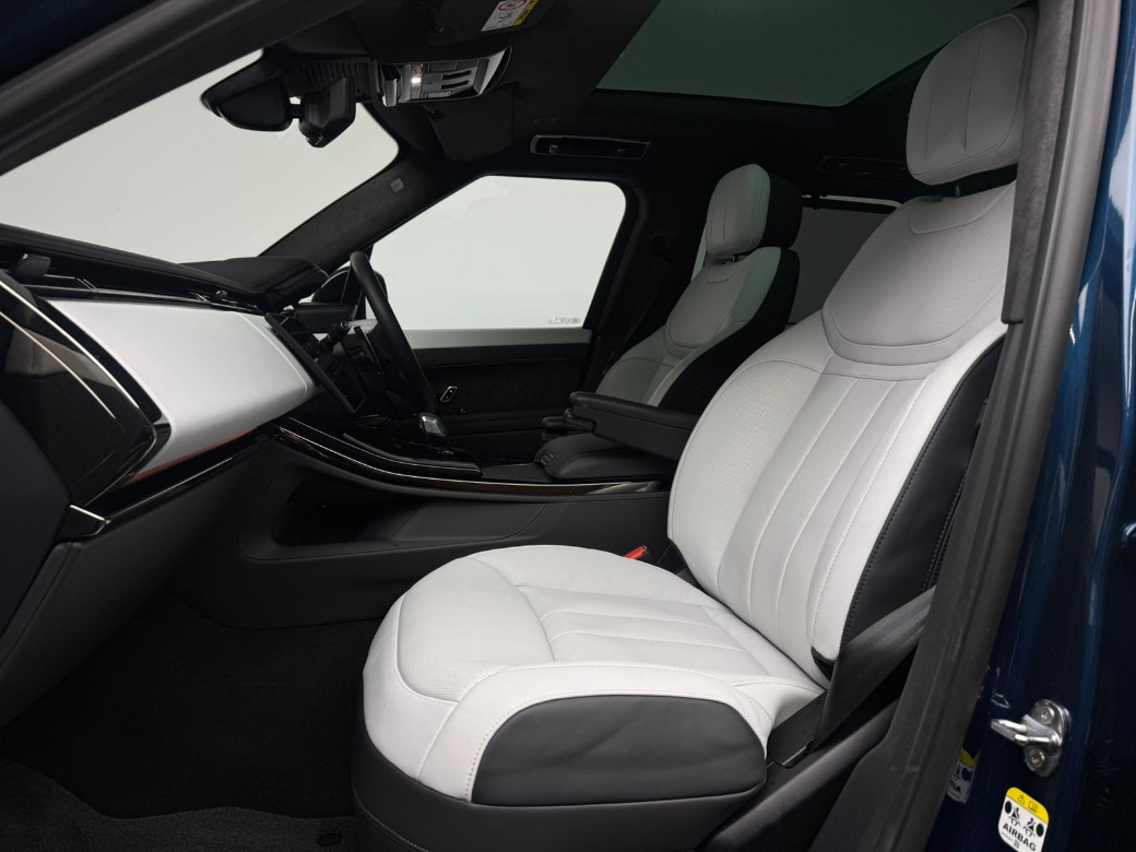 2025 Land Rover Range Rover Sport
