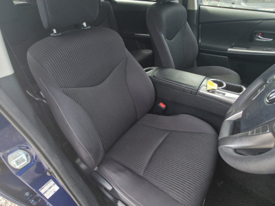 2017 Toyota Prius Alpha