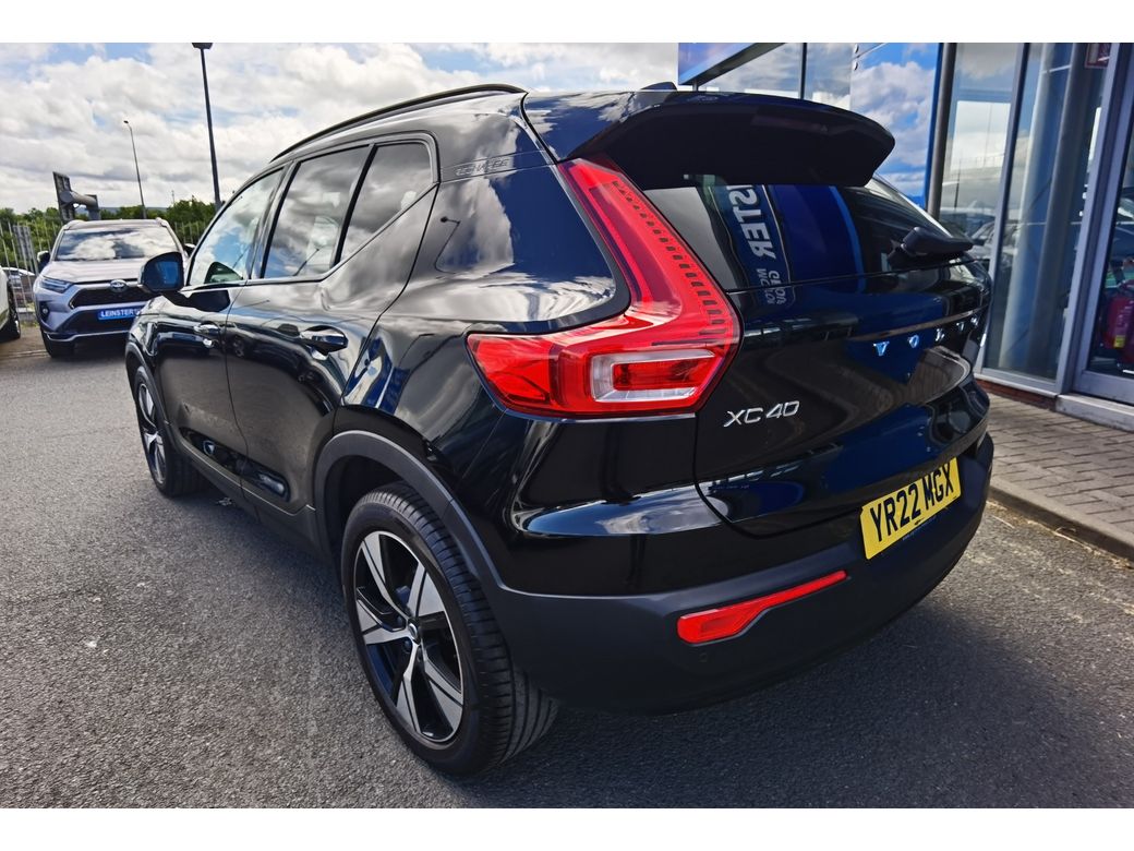 2022 Volvo XC40