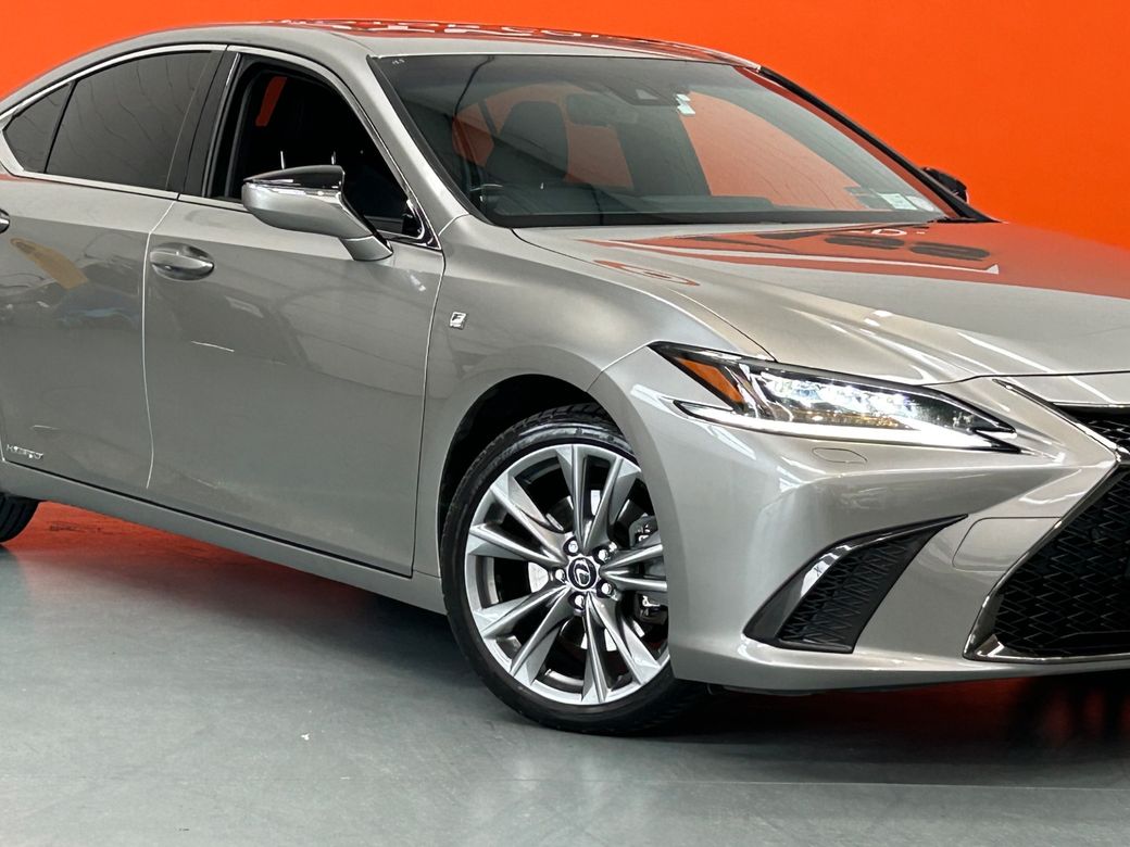 2020 Lexus ES 300h