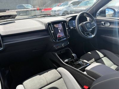 2023 Volvo XC40