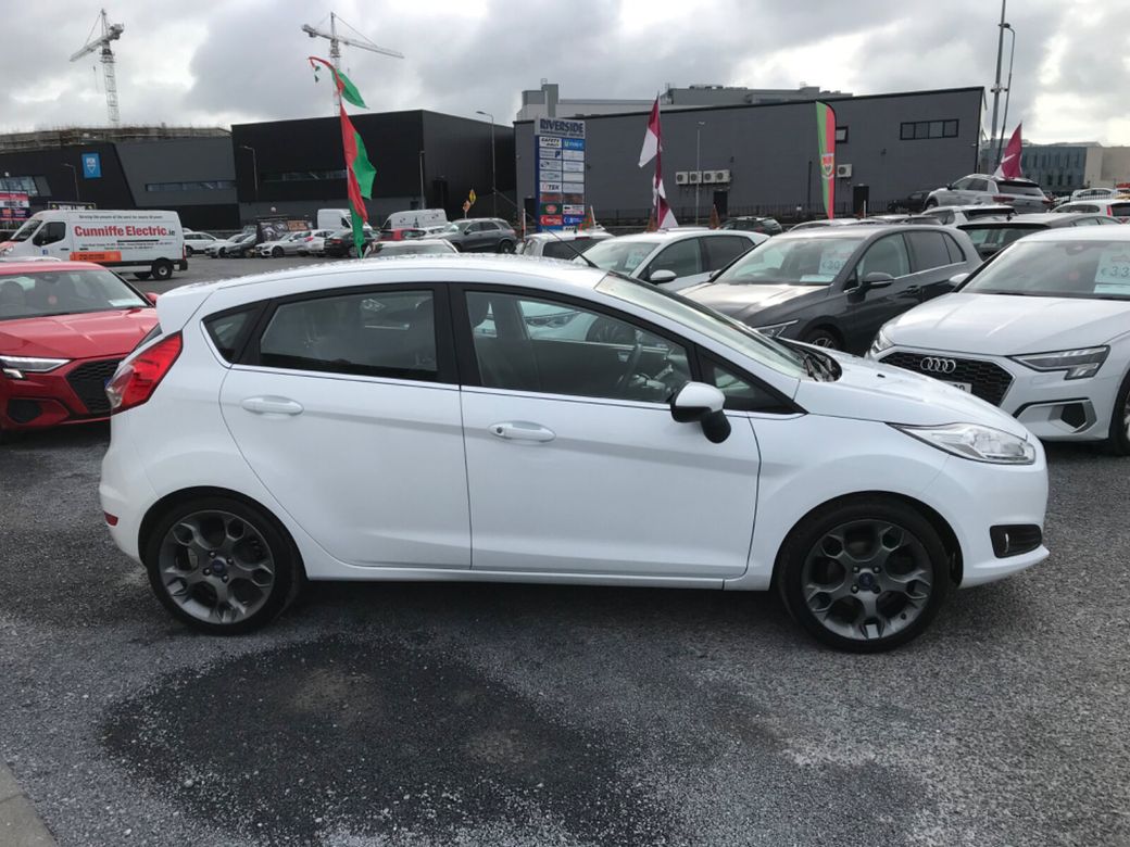 2017 Ford Fiesta