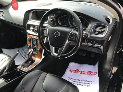 2018 Volvo V40