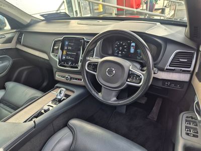 2022 Volvo XC90