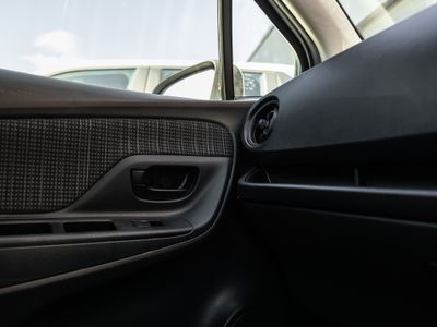 2017 Toyota Vitz