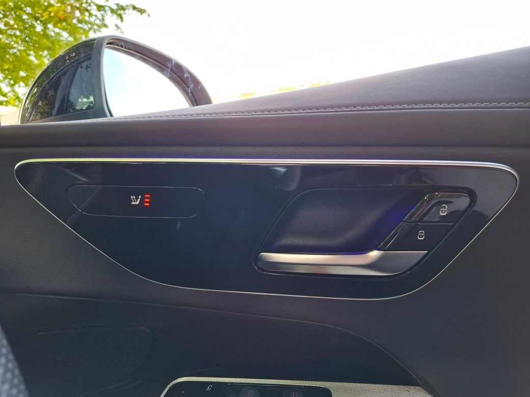 2025 Mercedes-Benz GLC Class