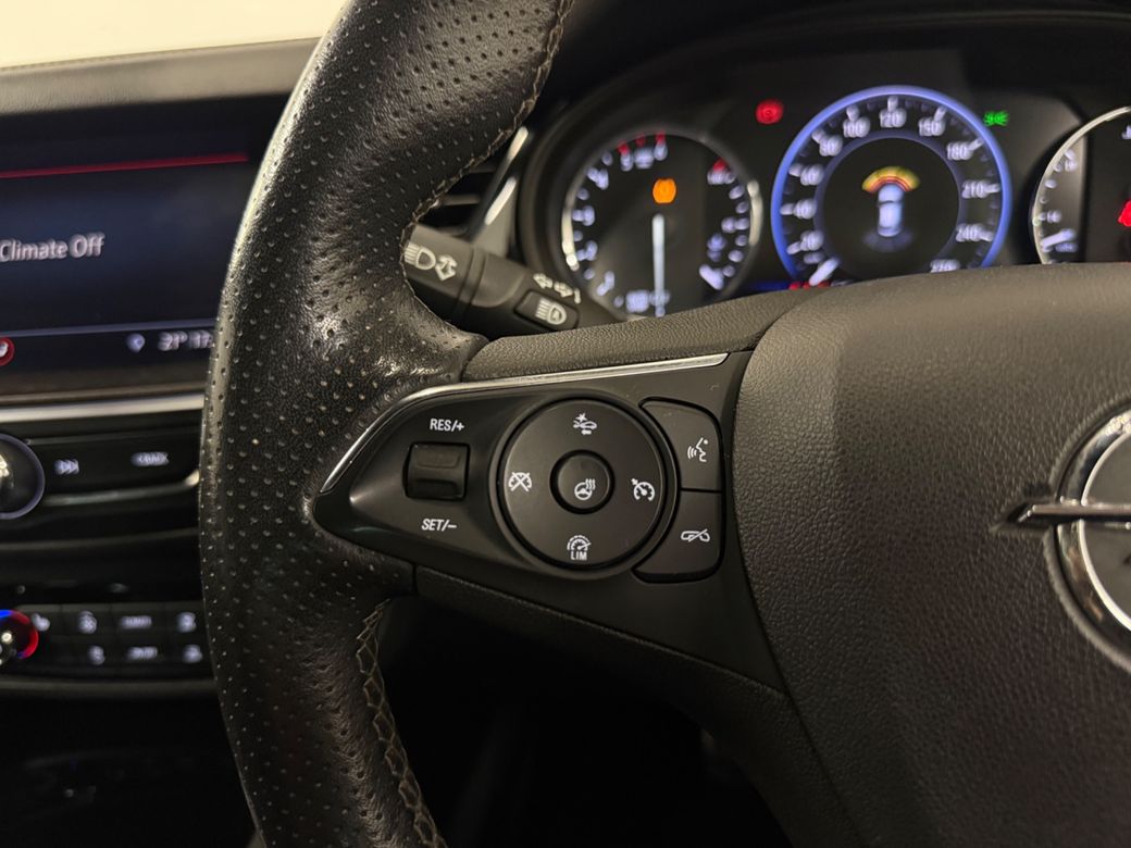 2021 Opel Insignia