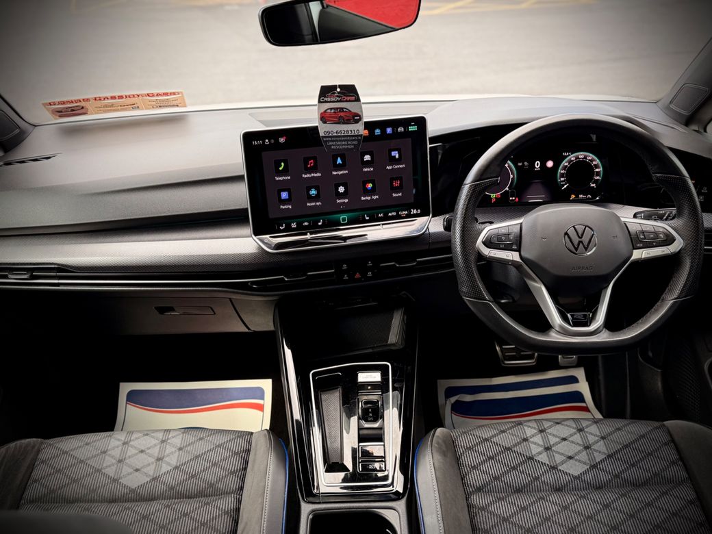 2025 Volkswagen Golf
