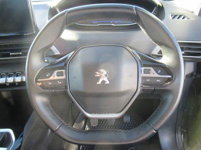2022 Peugeot 5008