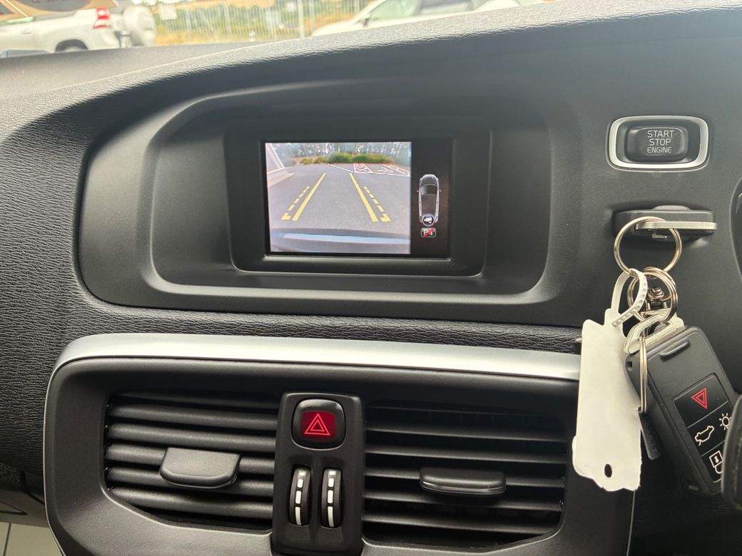 2019 Volvo V40