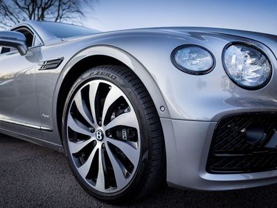 2025 Bentley Flying Spur