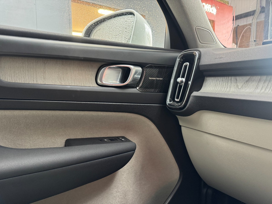 2020 Volvo XC40