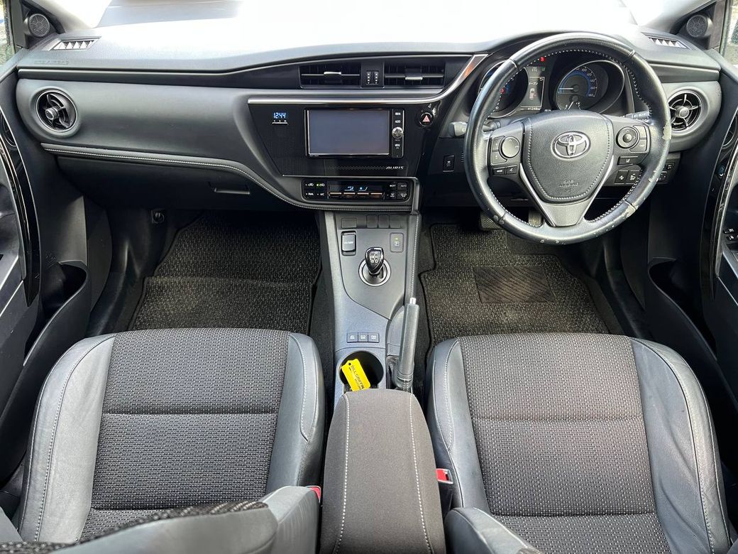 2017 Toyota Auris