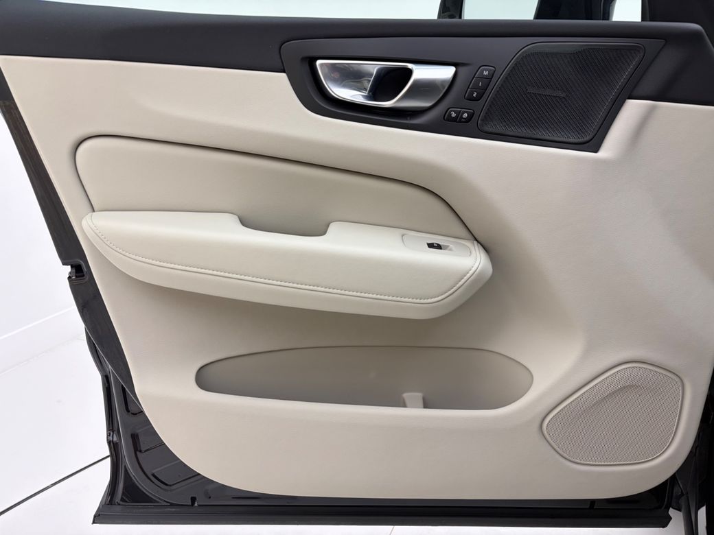 2022 Volvo XC60