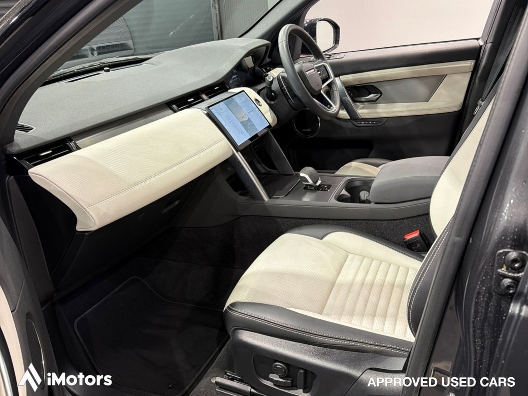 2025 Land Rover Discovery Sport
