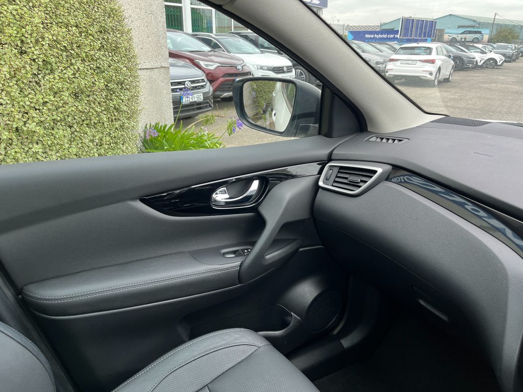 2017 Nissan Qashqai