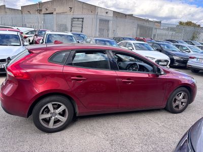 2015 Volvo V40