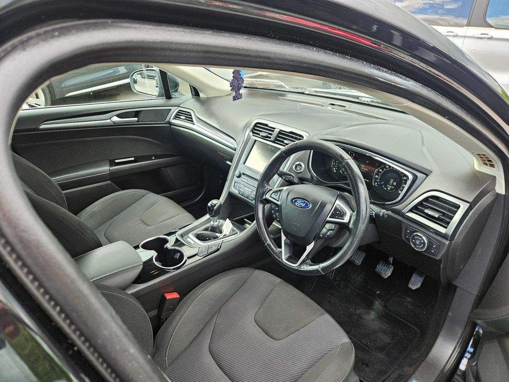 2015 Ford Mondeo