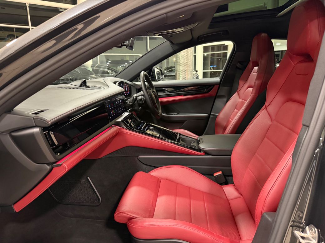 2024 Porsche Panamera