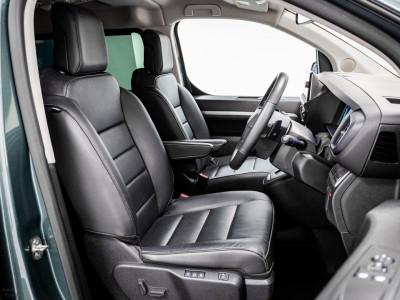 2025 Peugeot Traveller