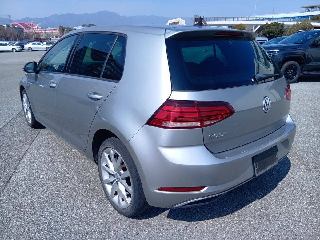 2019 Volkswagen Golf