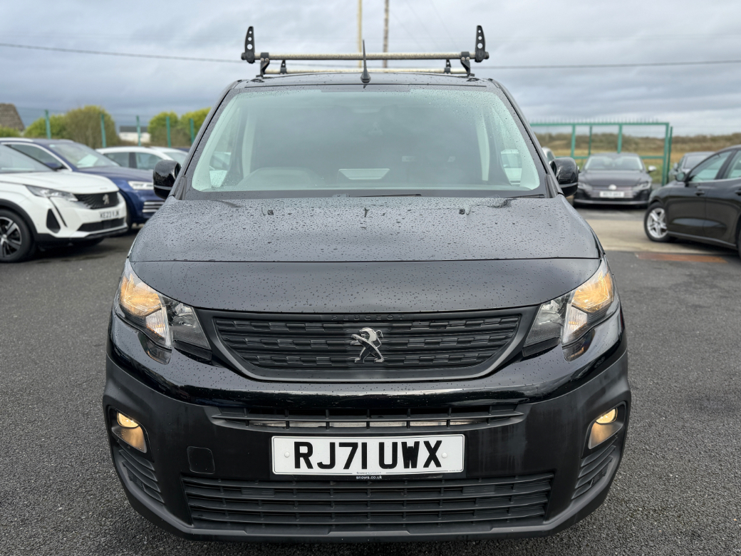 2022 Peugeot Partner