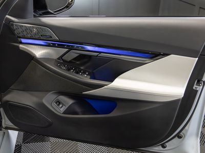 2025 BMW M5