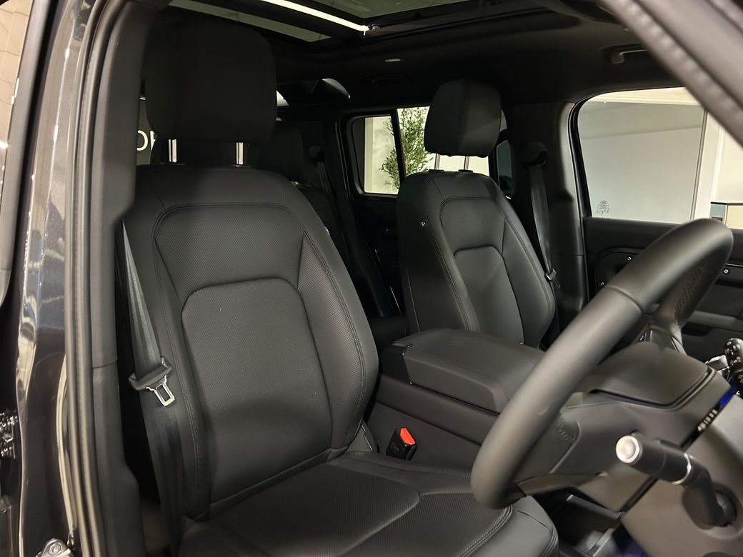 2025 Land Rover Defender