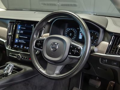 2021 Volvo S90
