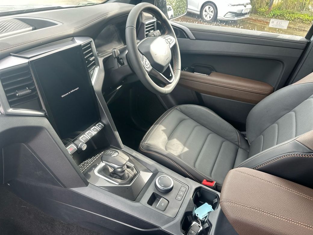 2025 Volkswagen Amarok