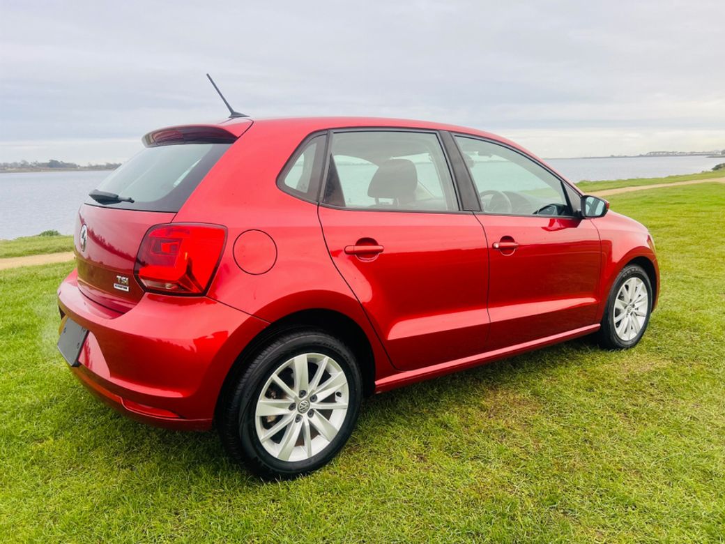 2015 Volkswagen Polo