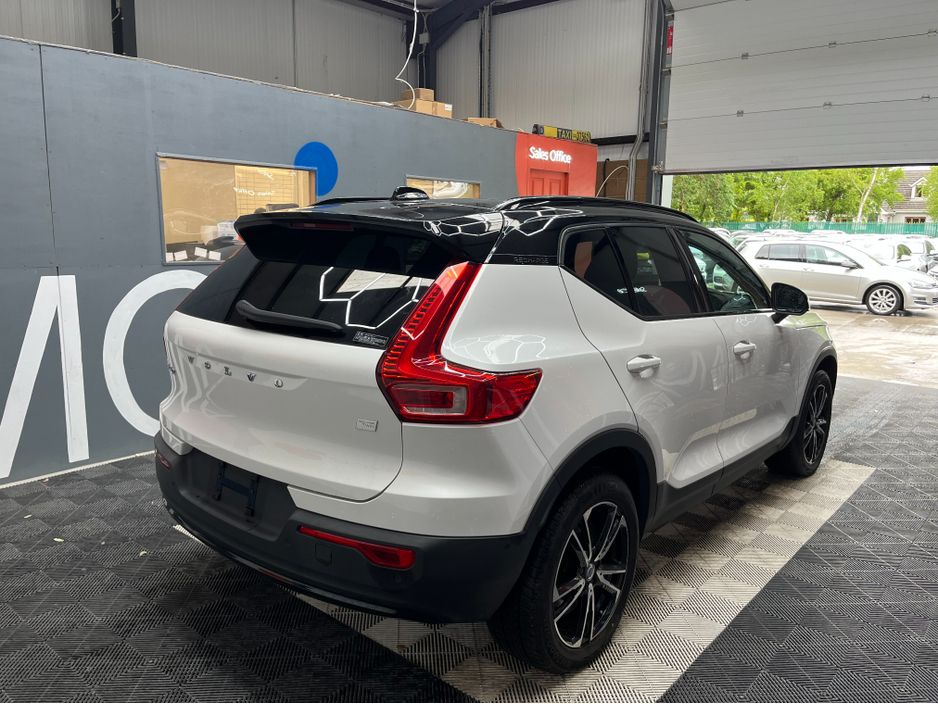 2022 Volvo XC40