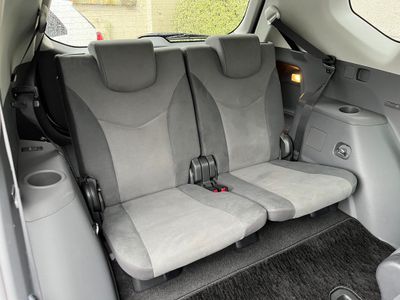 2014 Toyota Prius Alpha