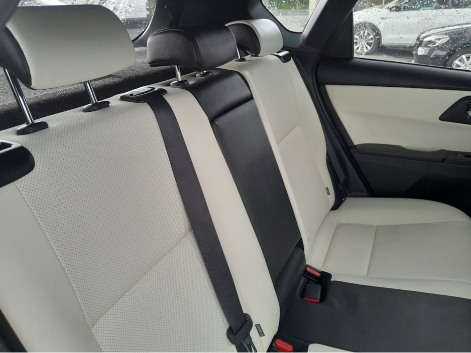 2017 Toyota Auris