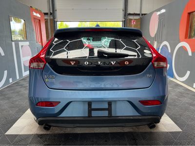 2015 Volvo V40