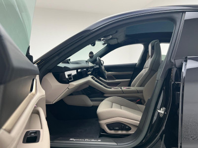 2023 Porsche Taycan