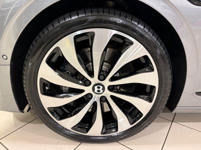 2025 Bentley Flying Spur