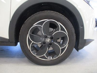 2025 Alfa Romeo Junior