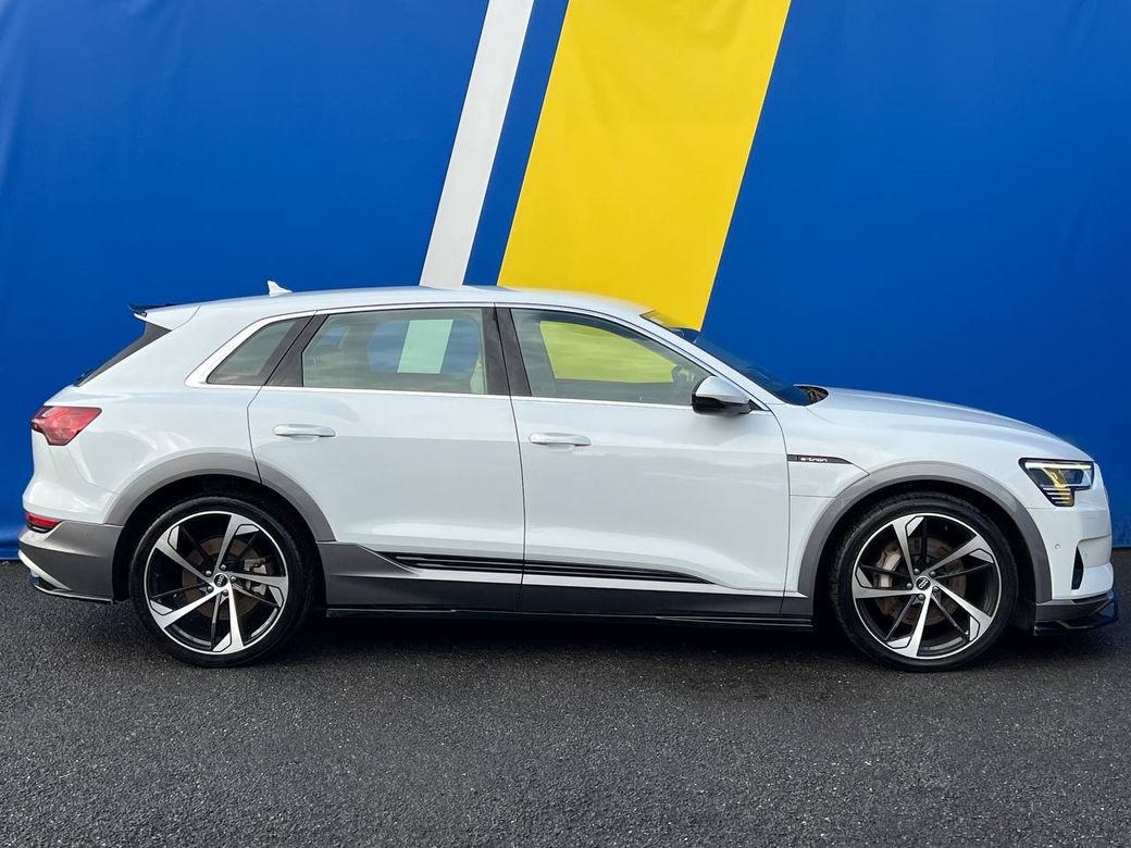2020 Audi e-tron