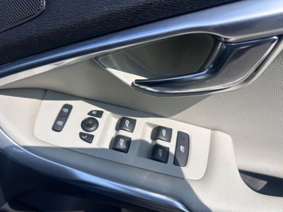 2014 Volvo V40