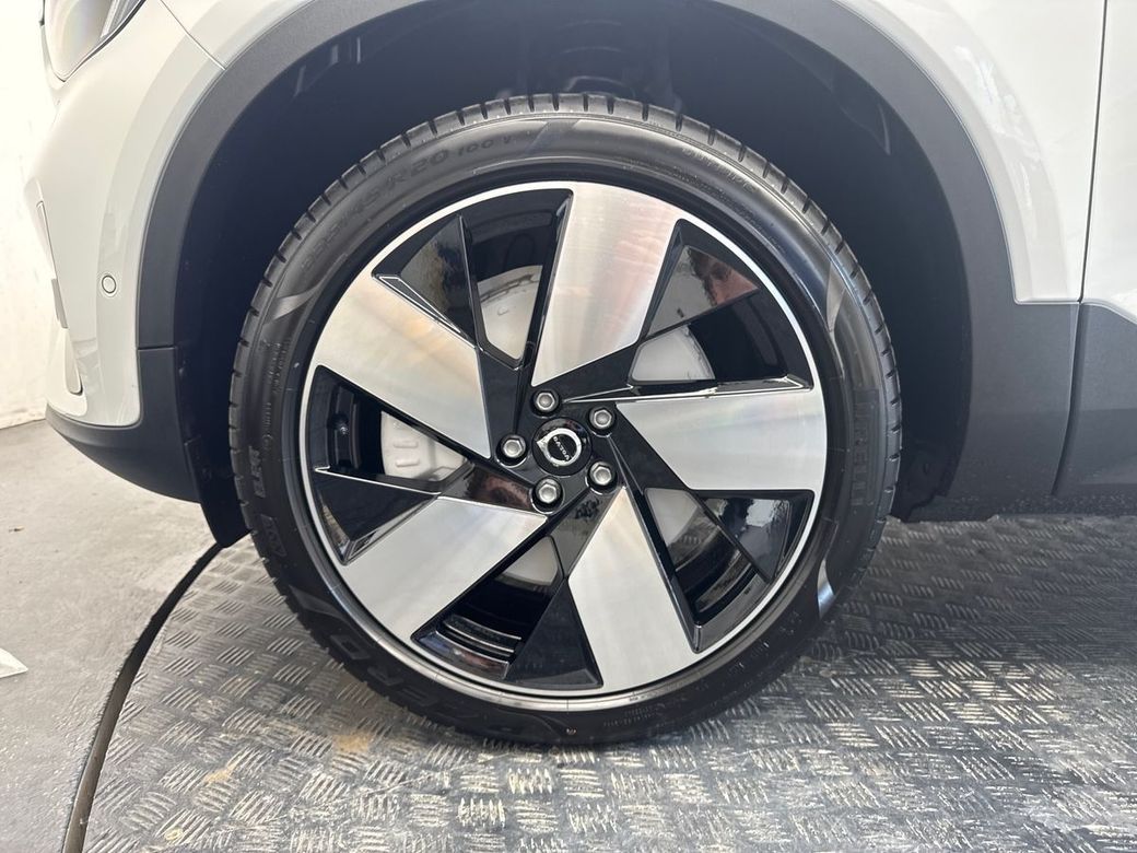 2026 Volvo EX40