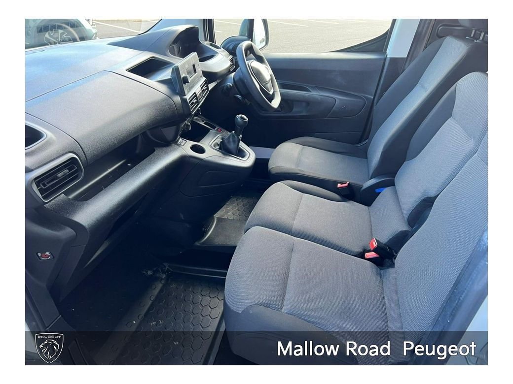 2021 Peugeot Partner