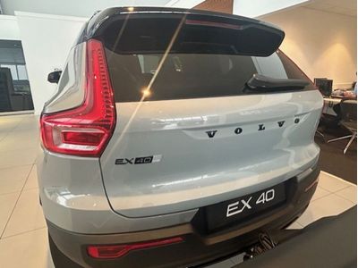 2025 Volvo Ex40